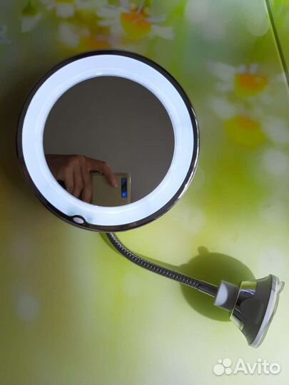 Зеркало с подсветкой на ножке