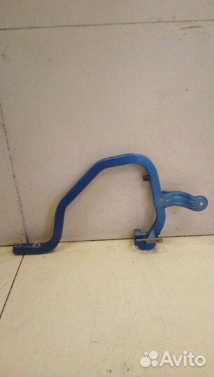 Петля крышки багажника левая Renault Logan