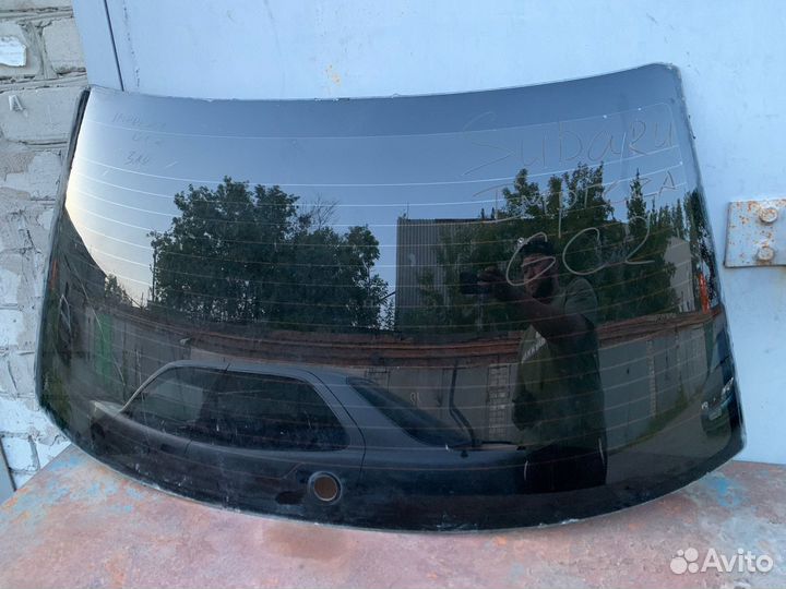 Заднее стекло Subaru Impreza GC