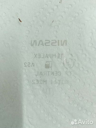 Правое переднее стекло Ниссан Ноут