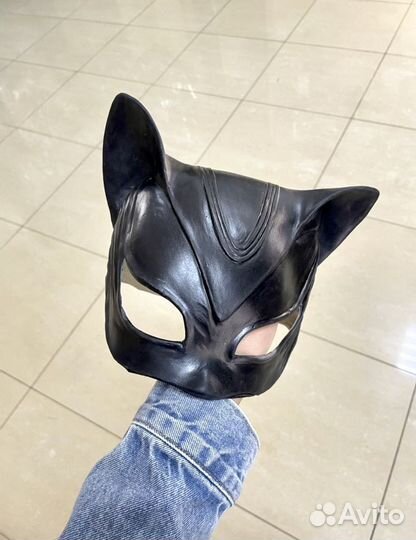 Маска женщины кошки