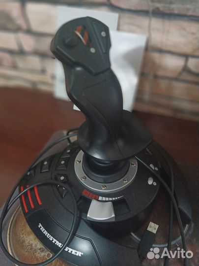 Джойстик Thrustmaster T.Flight Stick X