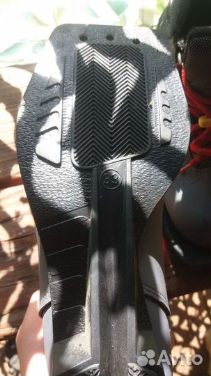 Детские лыжные ботинки