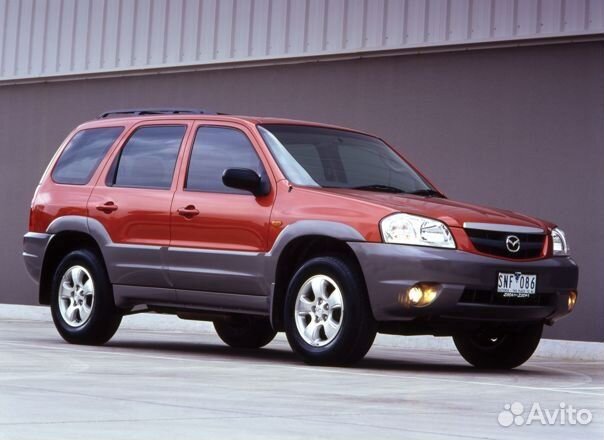 Лобовое стекло Мазда Трибьют