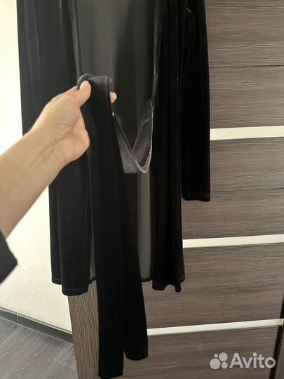 Платье бархатное