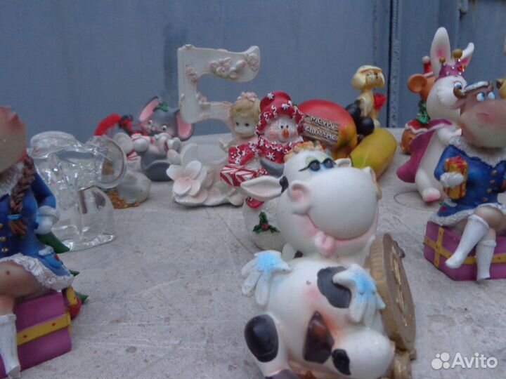 Мышь с подарком, зайчик, весёлая корова игрушки