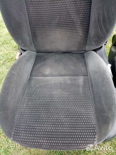 Сиденья передние с подогревом на Ford focus 2