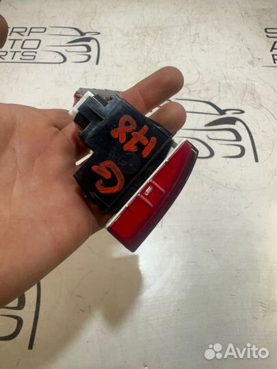 Кнопка аварийки Honda Cr-V 3 RE5 R20A2 2010