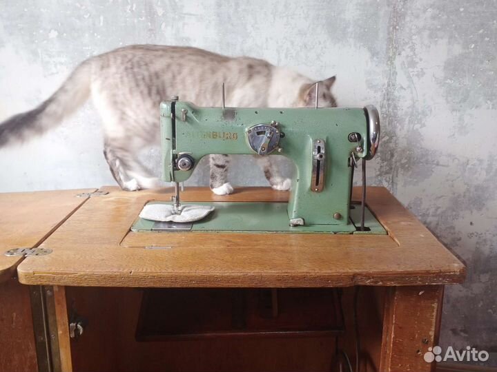 Швейная машинка altenburg германия