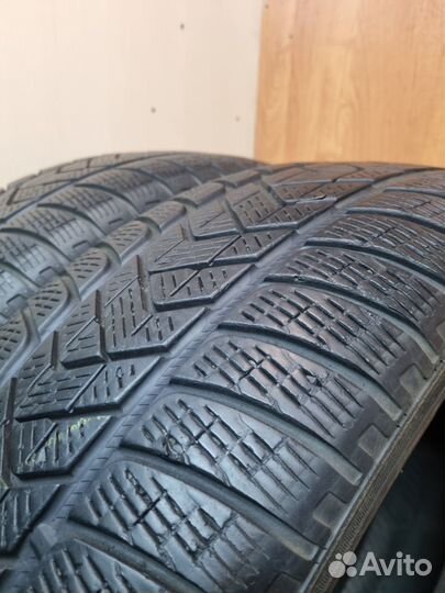 Pirelli Scorpion Winter 235/65 R18