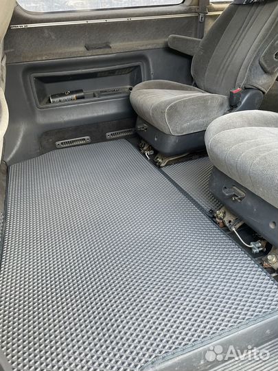 Эва коврики Тойота Гранвия хайс