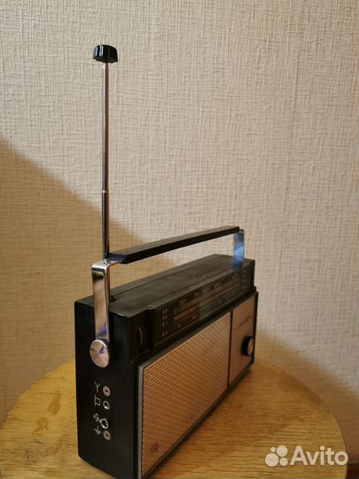 Bluetooth колонка из советского приемника Соната