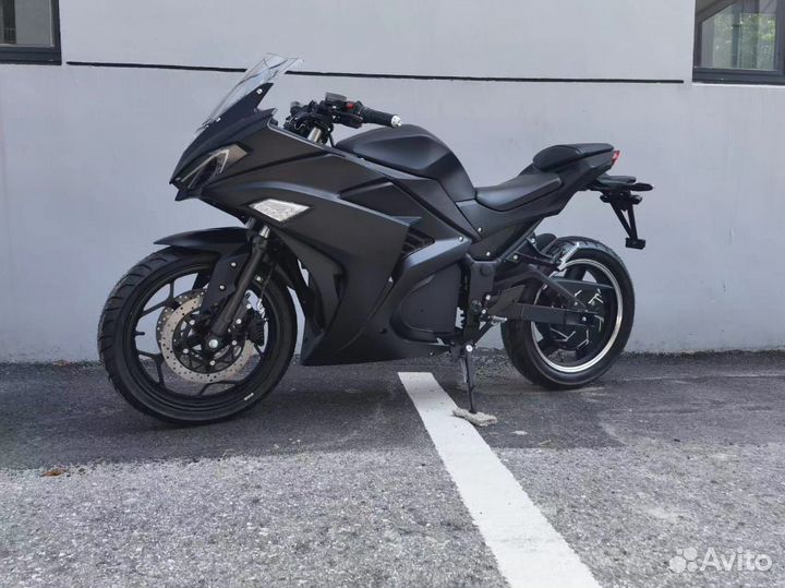 Электро мотоцикл Yamaha R3