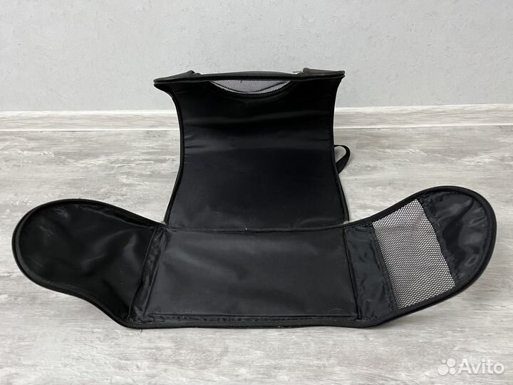 Переноска для кошек и собак