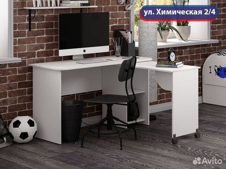 Стол письменный на Химической 2/4