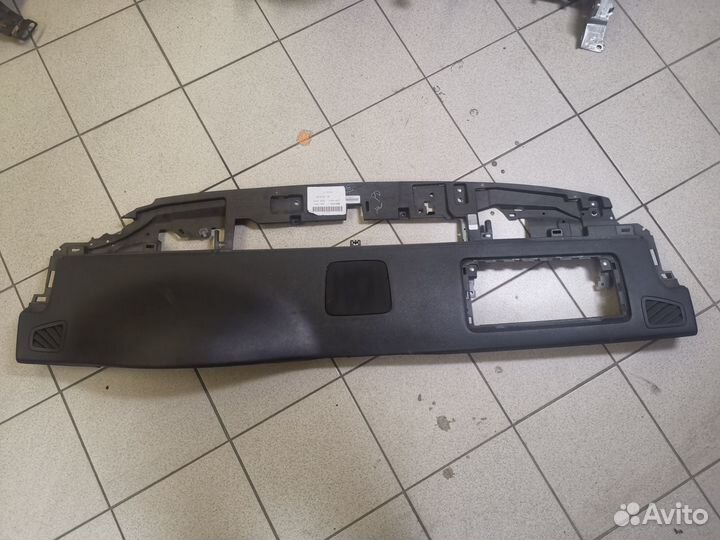 Накладка торпедо верхняя Cadillac Escalade gmt 900