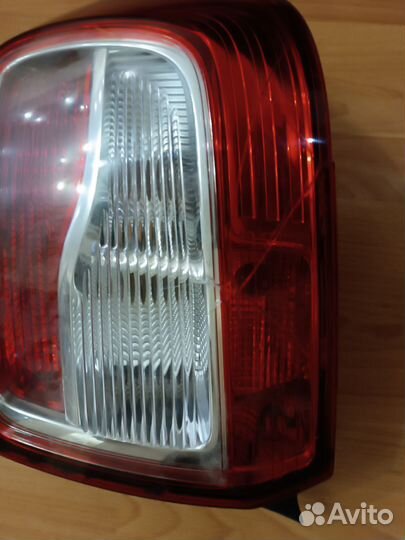 Фонарь задний правый renault logan 2