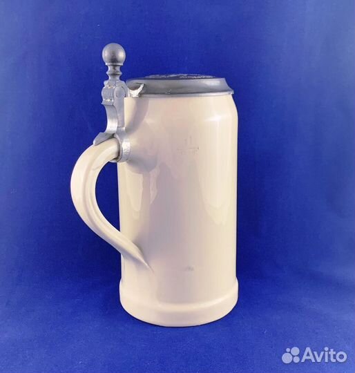 Литровая пивная кружка 