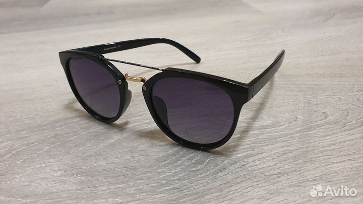 Солнцезащитные очки женские