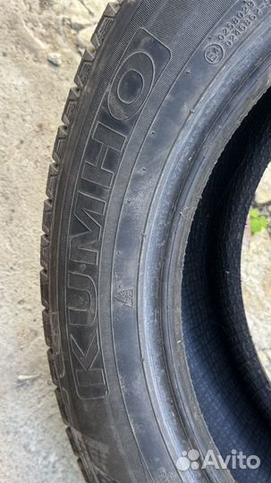 Kumho I'Zen KW31 215/60 R17