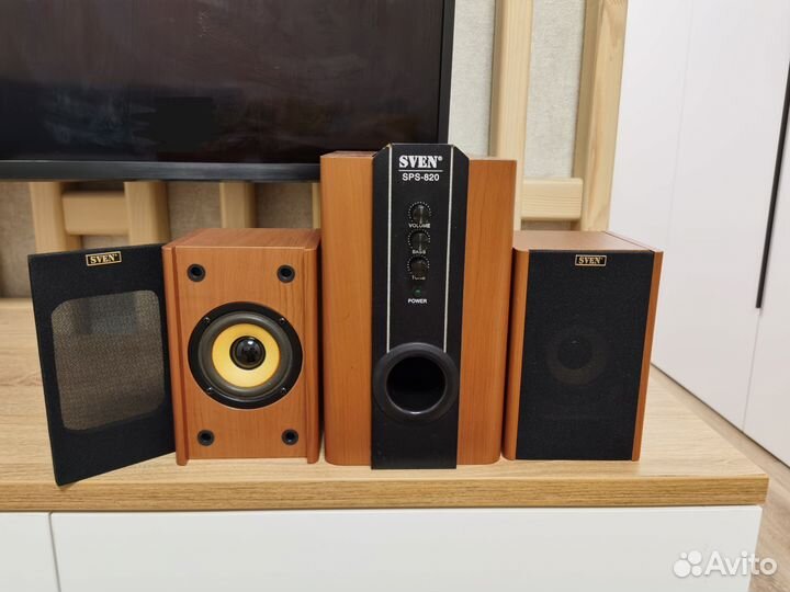 Колонки 2.1 Sven SPS 820