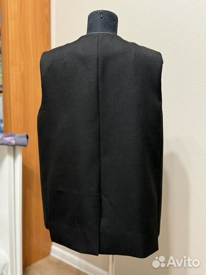 Жилетка женская. Ручная работа