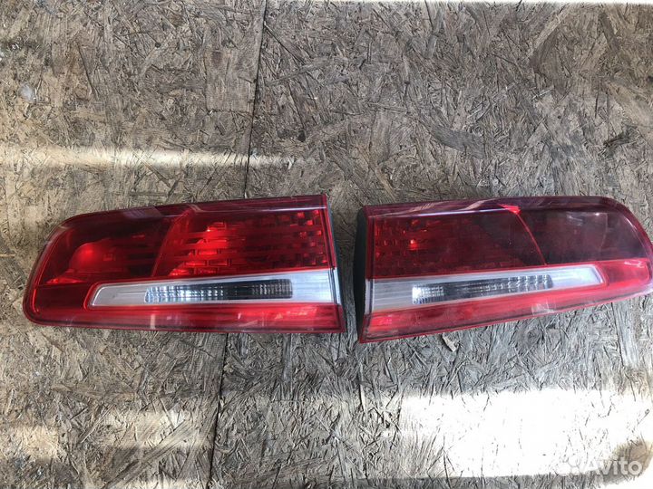 Фонарь задний внутренний Kia Rio хэтчбек