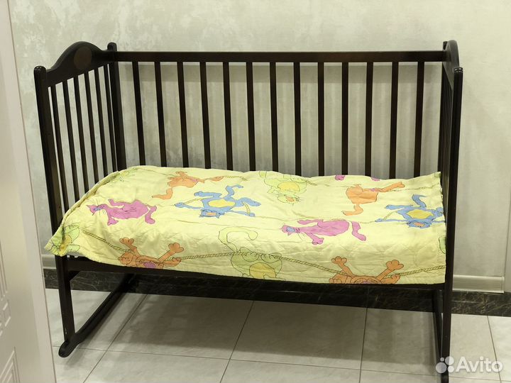 Детская кроватка + матрас