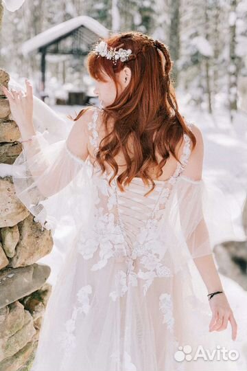 Свадебное платье со шлейфом