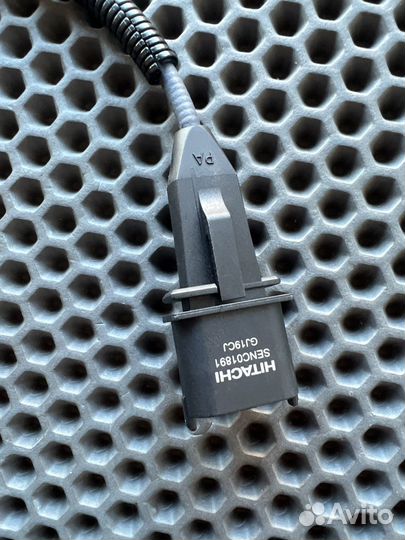 Датчик положения коленвала 55567423