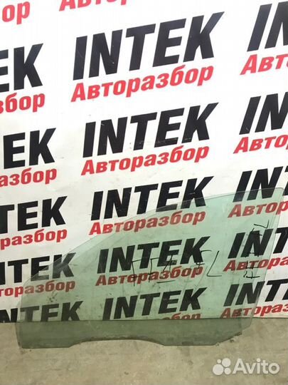 Стекло переднее левое Ford Focus 1