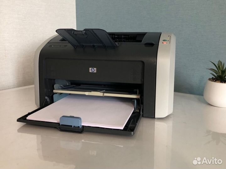 Принтер HP LaserJet 1010