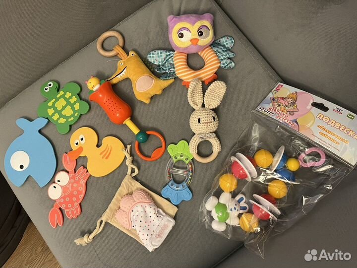 Детские игрушки/погремушки 0-3 мес