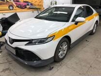 Toyota Camry 2.5 AT, 2021, 137 000 км, с пробегом, цена 2 050 000 руб.