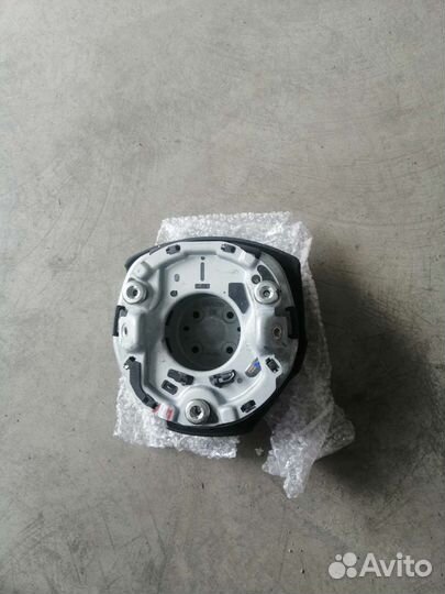 Подушка безопасности водителя audi