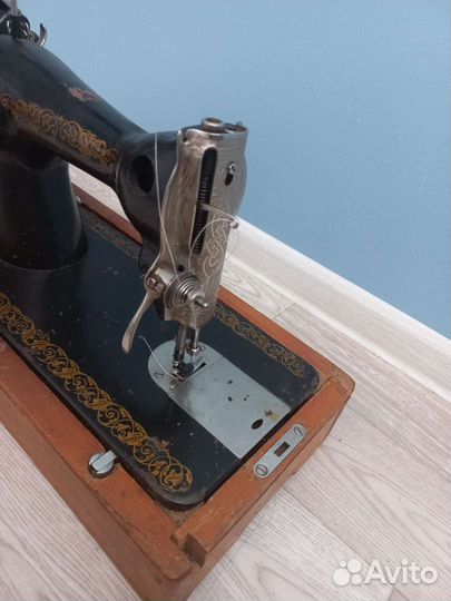 Швейная машинка