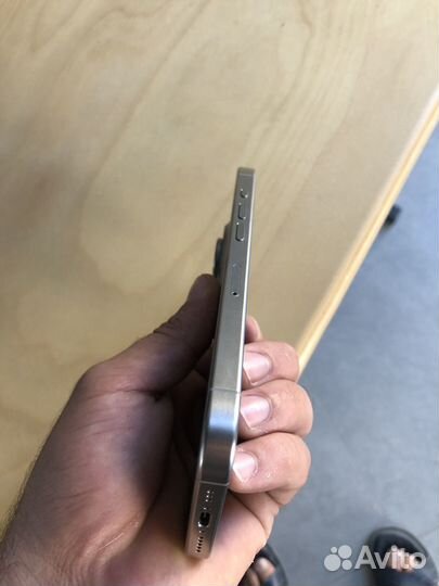iPhone 15 Pro, 128 ГБ
