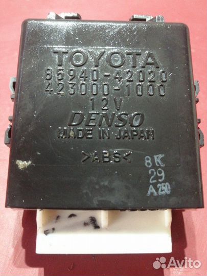 Блок управления стеклоочистителем Toyota Rav4