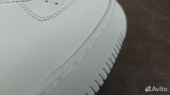 Кеды Nike белые