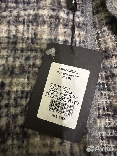 Новое пончо Caterina Leman