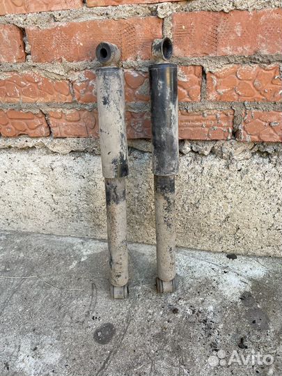 Стойки задние 2107 2106 2101