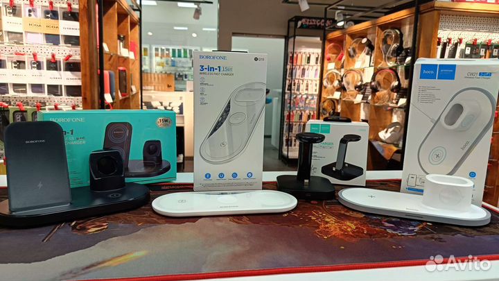 Зарядное устройство 3 в 1 беспроводное новое