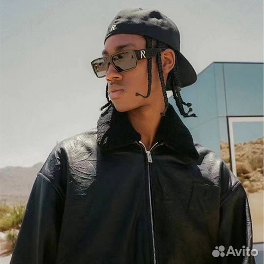 Бомбер represent