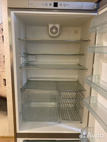 Холодильник liebherr CPes 46130