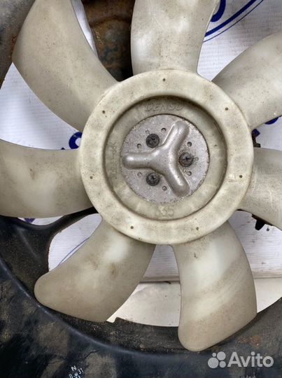 Диффузор с вентилятором Honda Civic 4D FD1