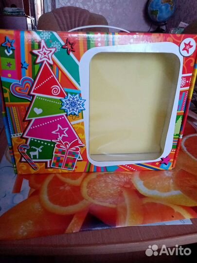 Коробка подарочная