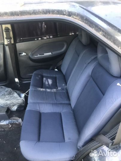 Задние кресла чери амулет