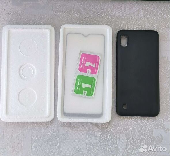 Samsung Galaxy A10, 2/32 ГБ