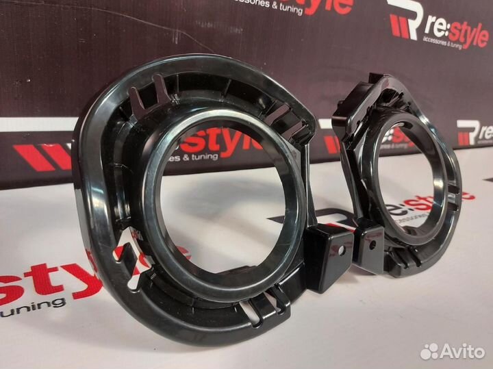 Оправы туманок Toyota Corolla Fielder 161 2м S1520