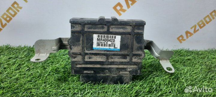 Блок управления абс Mitsubishi Pajero 3 V60/V70